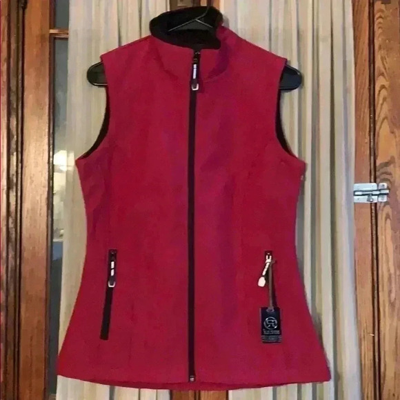 Roper women’s vest. - Picture 1 of 3